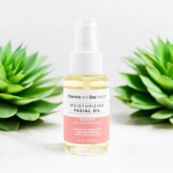 Vitamins & Sea Beauty Facial Oil Rosehip & Sea Buckthorn - Picture 2 of 5